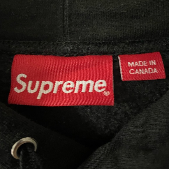 Authentic Supreme Classic Black Hoodie - Picture 3 of 7